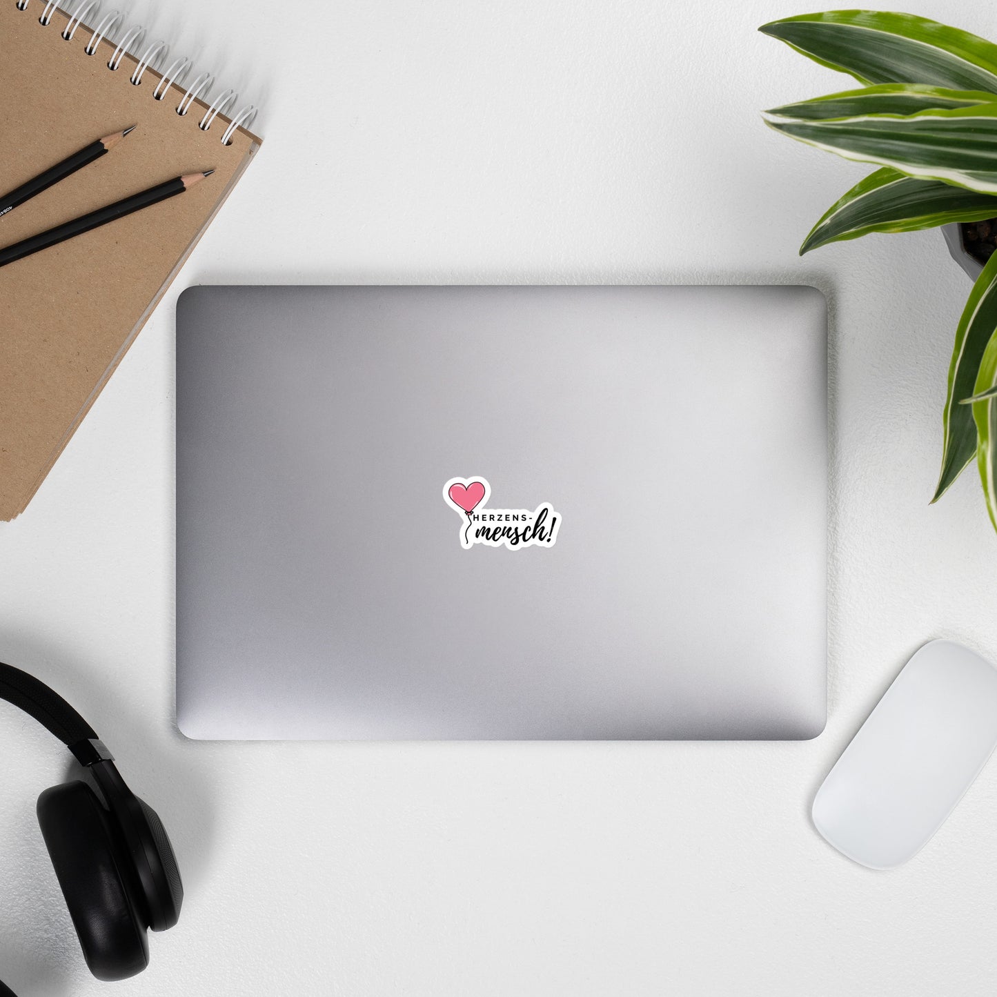 Herzensmensch Sticker – Motivational sticker with red heart balloon