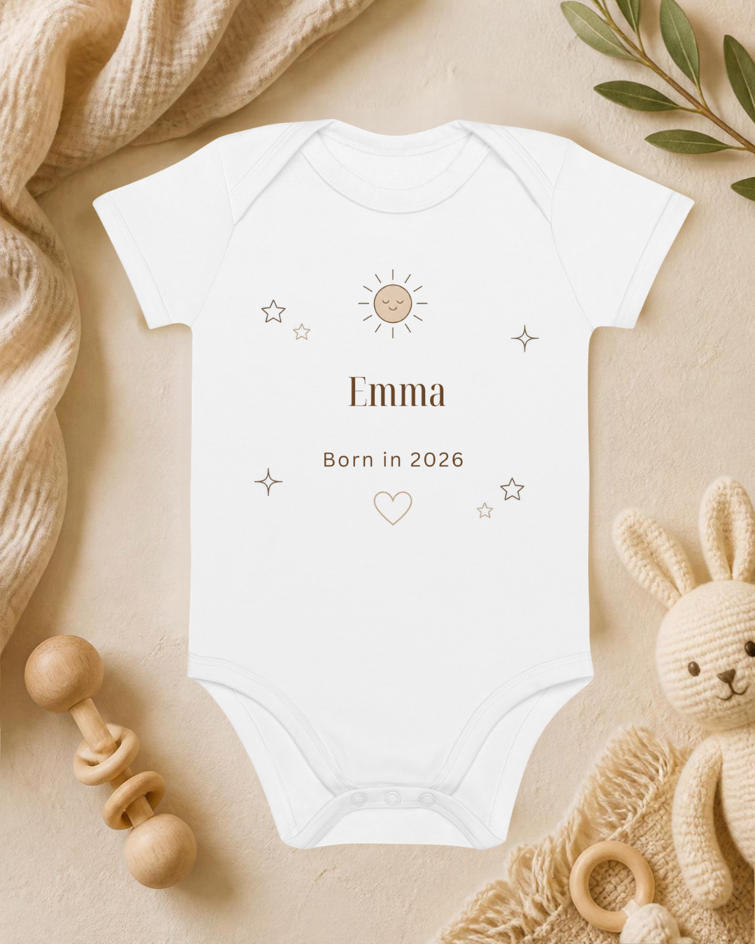 Born This Year – Personalisierter Baby Body aus Bio-Baumwolle – Name & Geburtsjahr